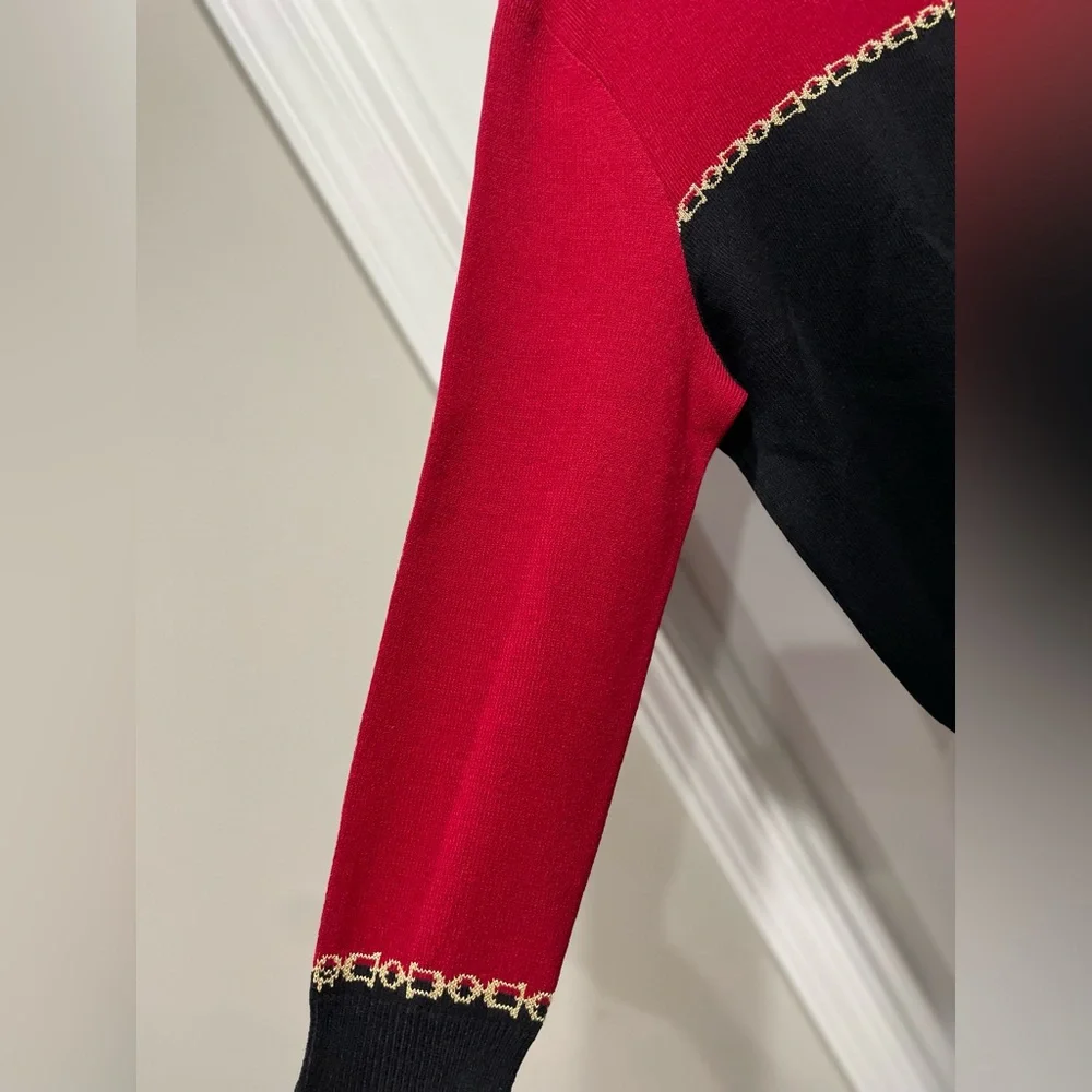 St. John Wool Equestrian Colorblock Turtleneck Sweater Red Black Size Large - Picture 6 of 7